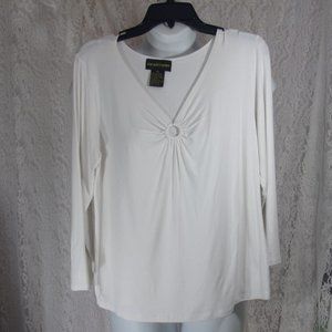 Kim Matthews Off White Knit Top Ring Circle Neckline NWOT
